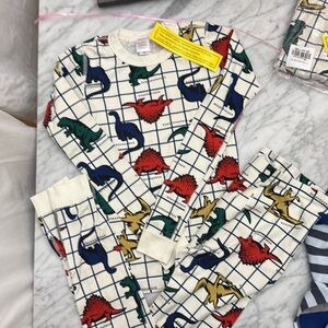 NWT❤️ Hanna Andersson long Johns set size 150-12Dino’s!- also have size 12